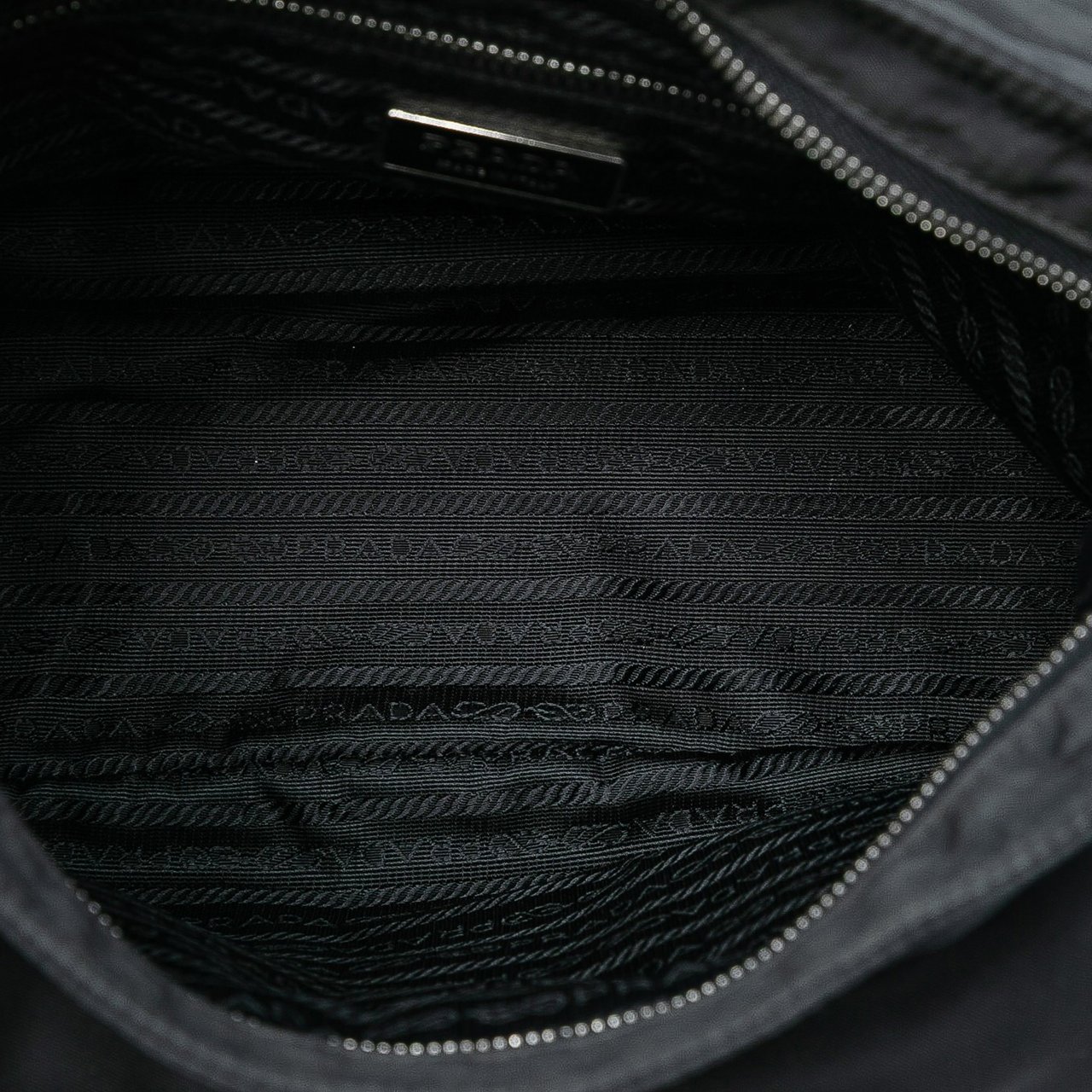 Prada Saffiano Trimmed Tessuto Buckle Messenger Bag Zwart
