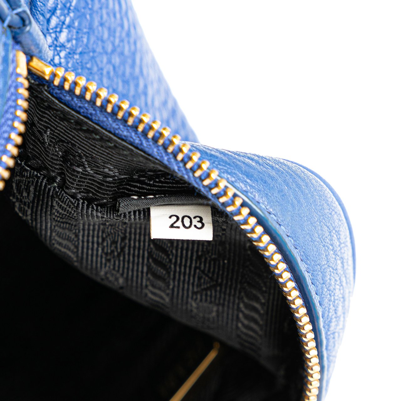 Prada Vitello Daino Cosmetic Pouch Blauw