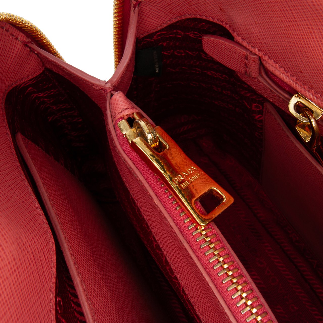 Prada Medium Saffiano Lux Promenade Satchel Roze