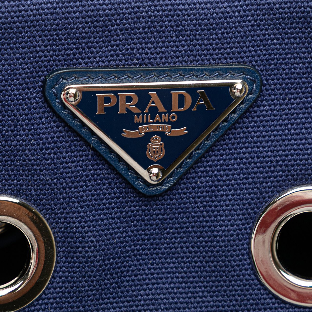 Prada Small Canvas Canapa Grommet Satchel Blauw
