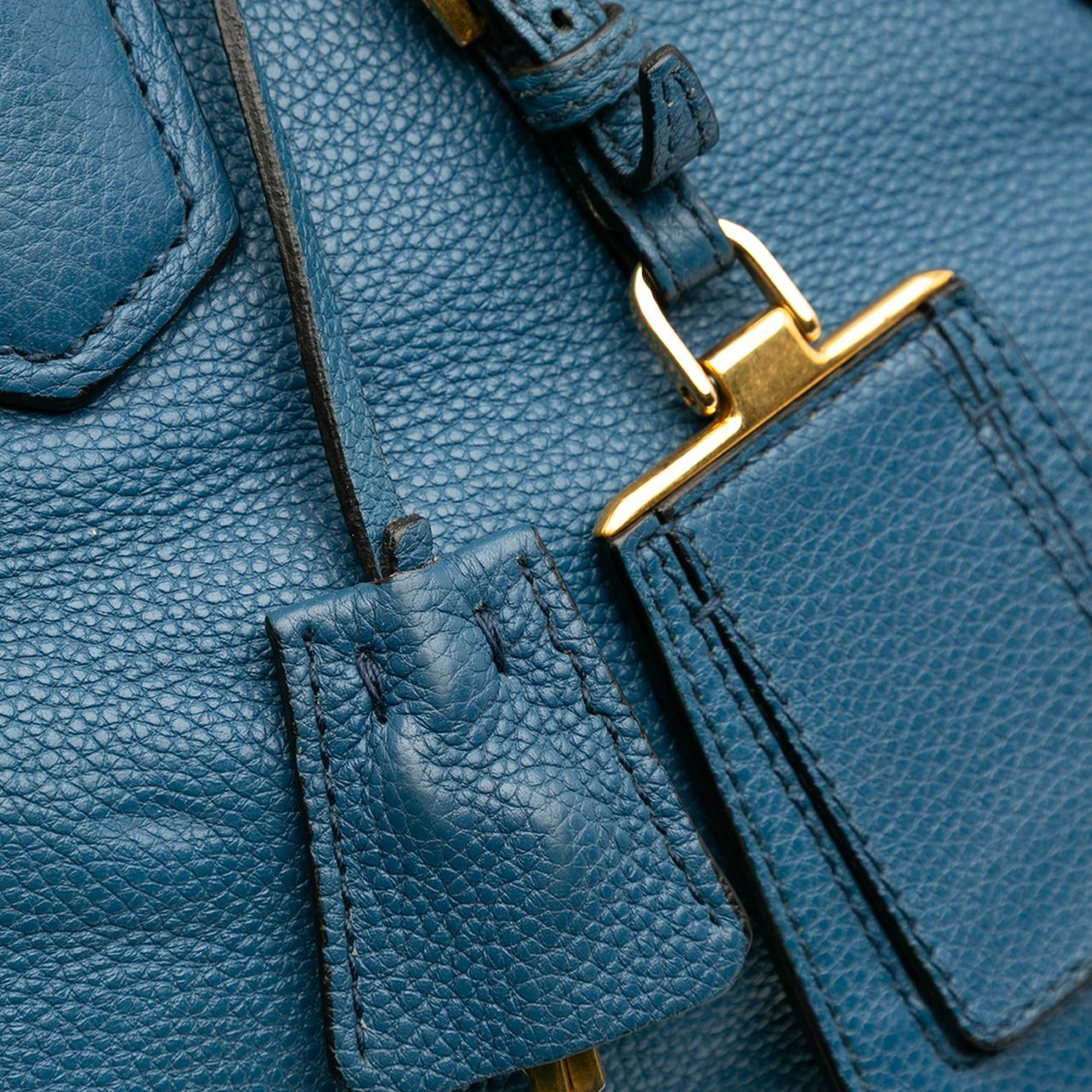 Prada Vitello Grain Satchel Blauw
