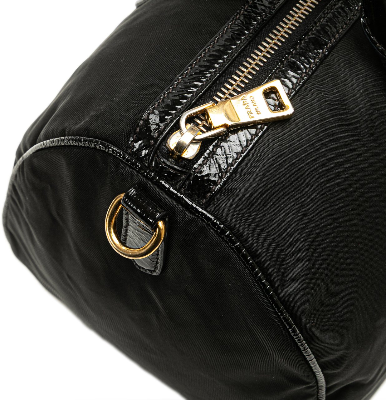 Prada Vernice Trimmed Tessuto Boston Bag Zwart