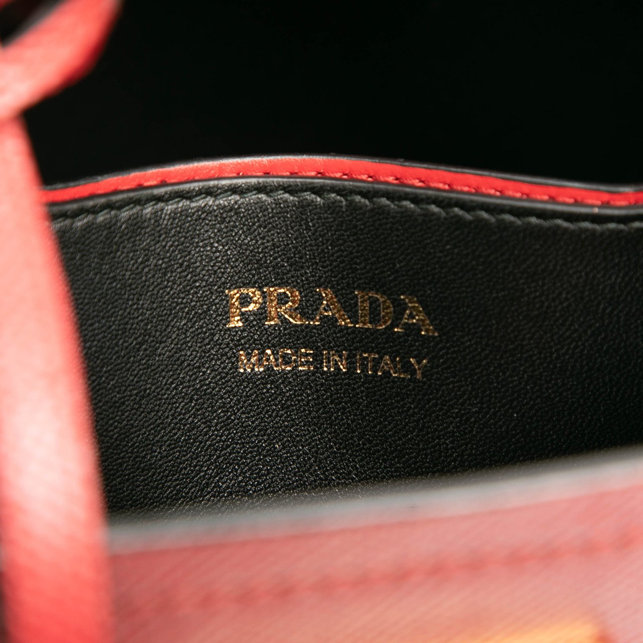 Prada Medium Saffiano Cuir Panier Satchel Rood
