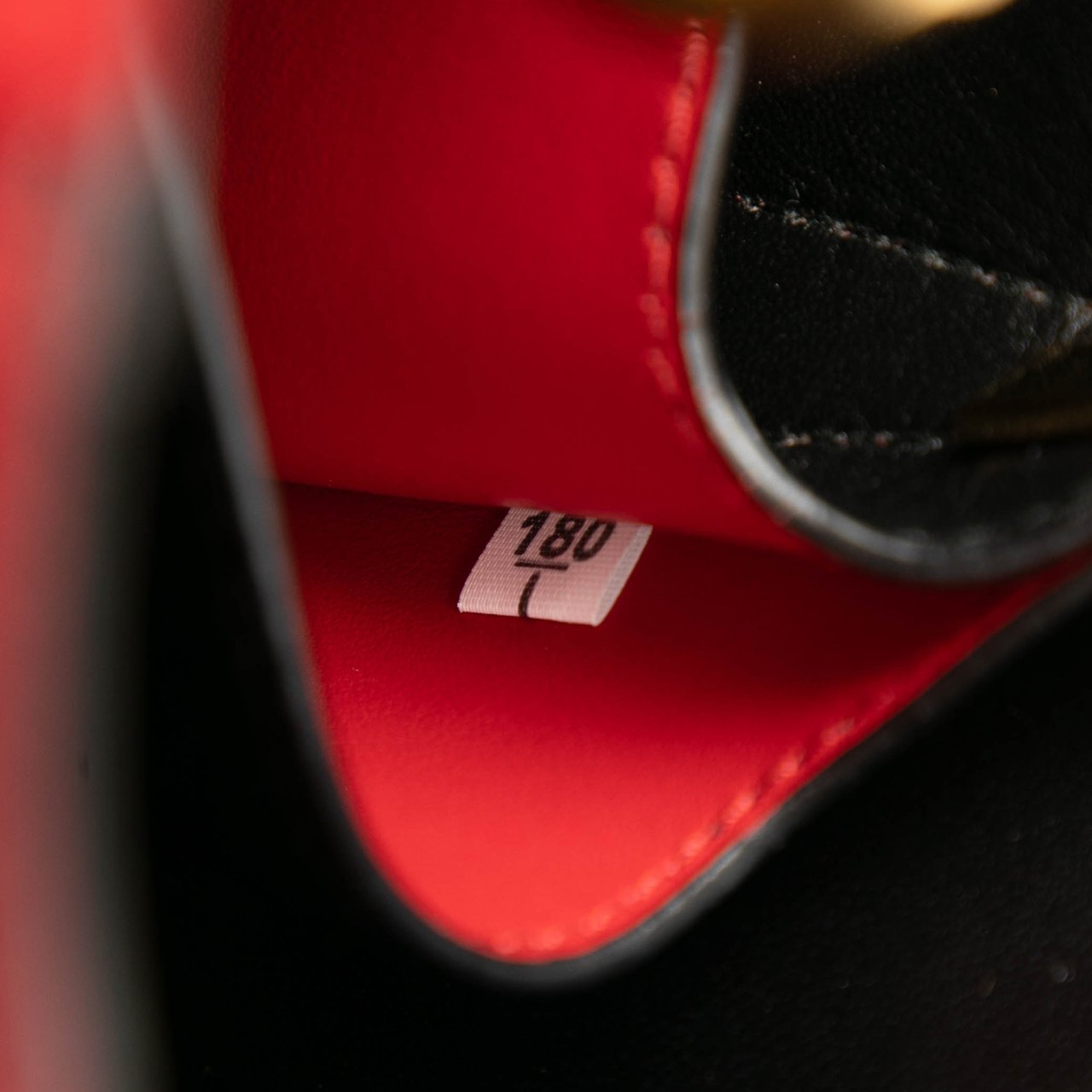 Prada Medium Saffiano Cuir Panier Satchel Rood