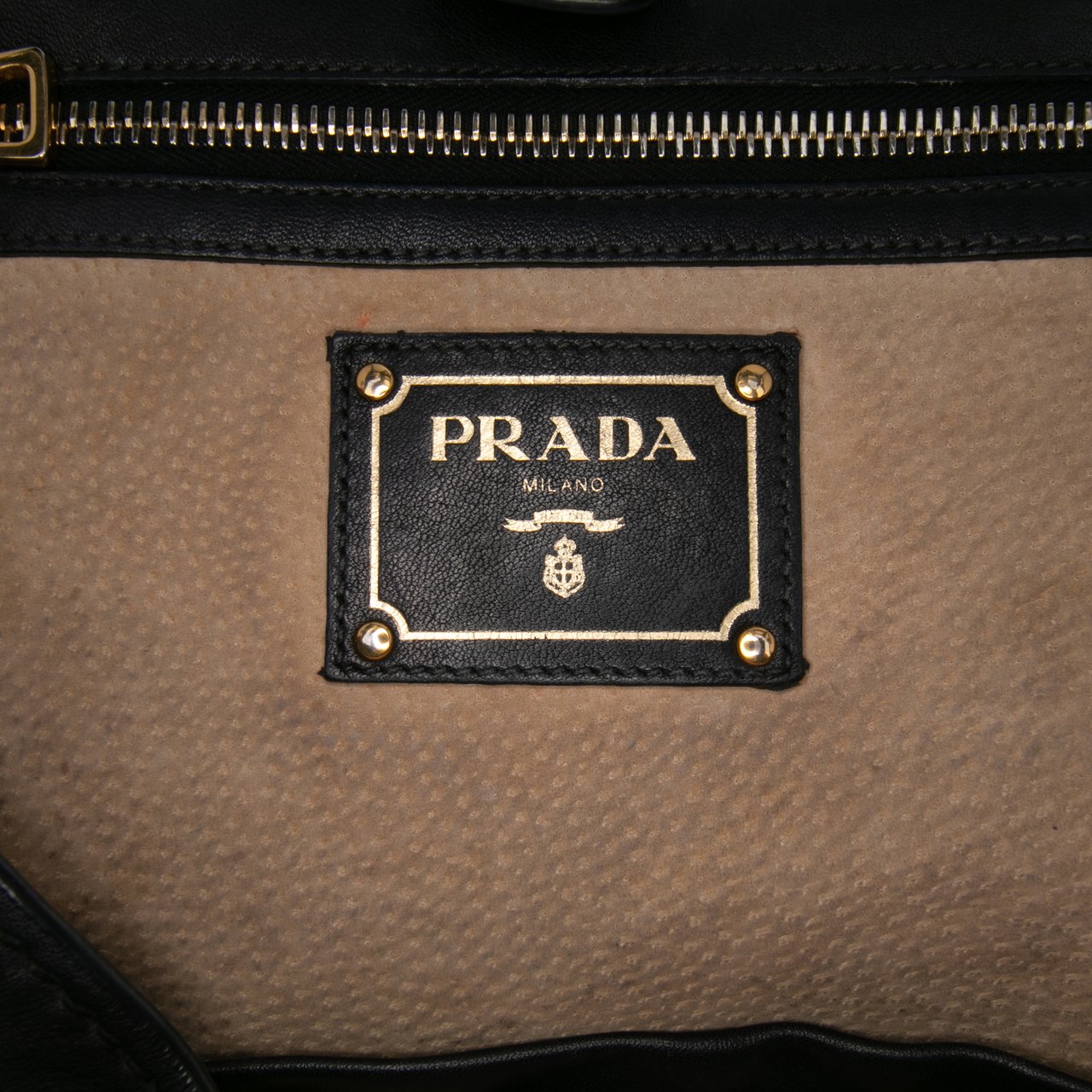 Prada Soft Calf Satchel Zwart