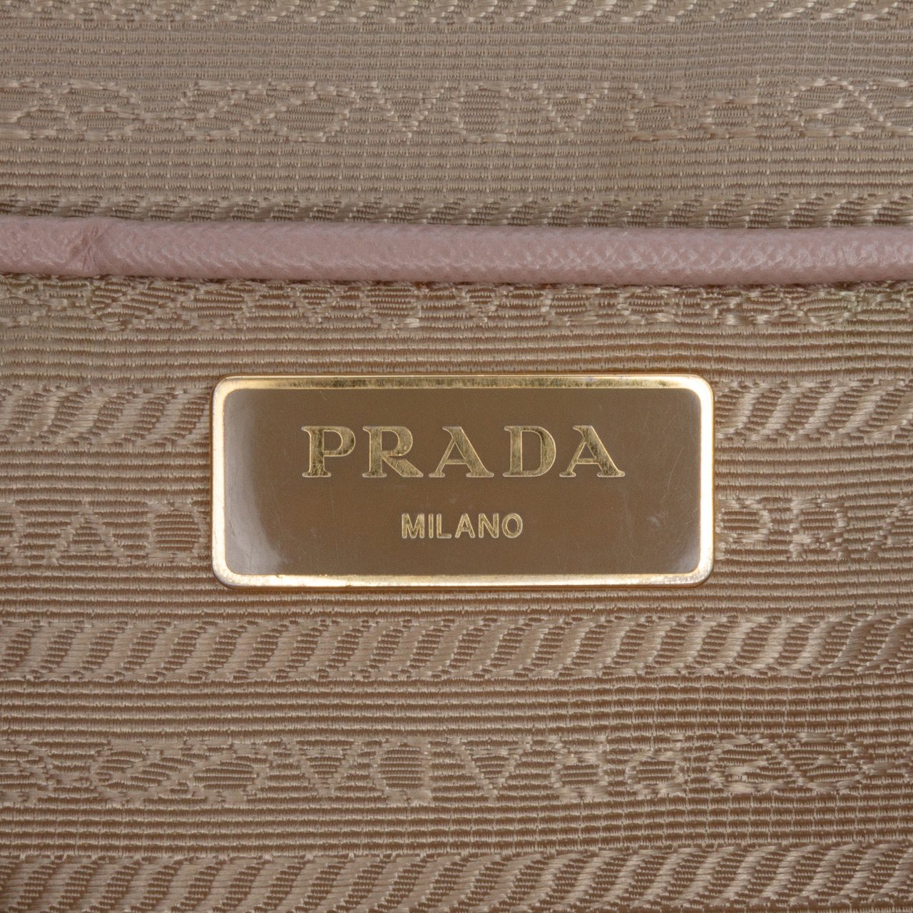 Prada Medium Saffiano Lux Galleria Double Zip Satchel Roze