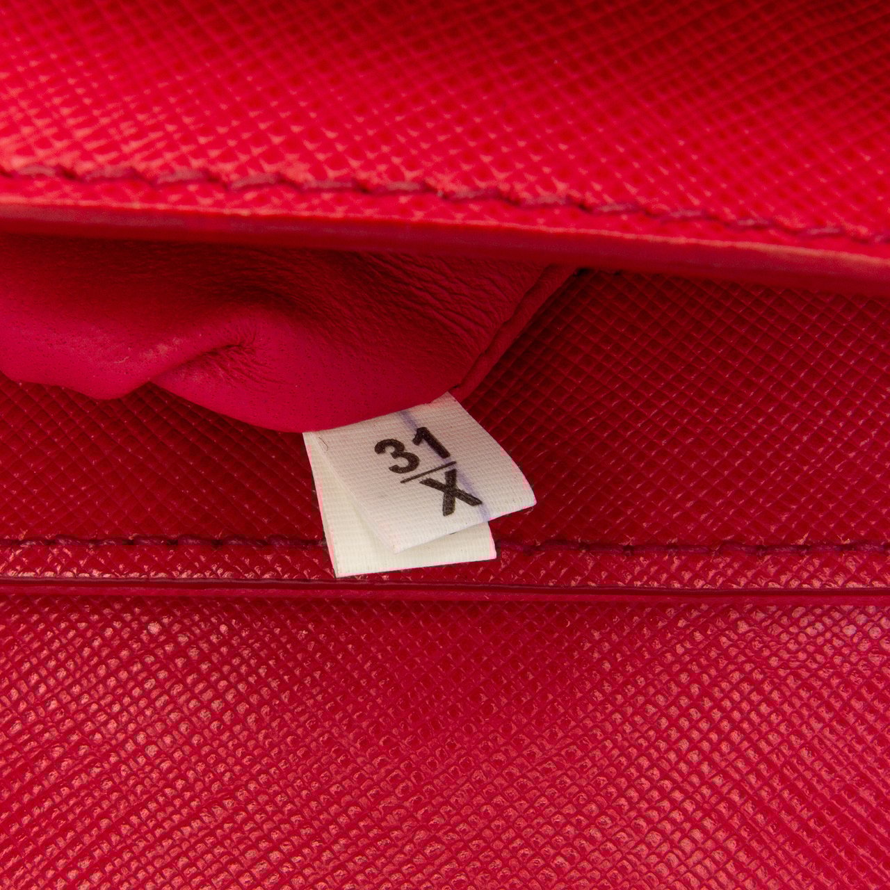 Prada Saffiano Sound Lock Satchel Roze