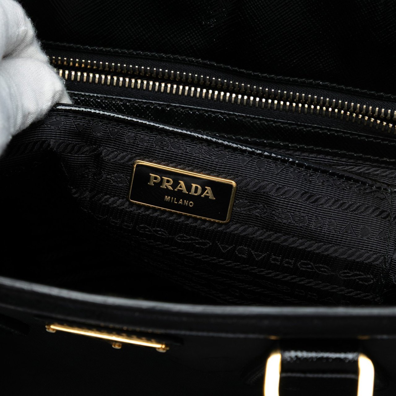 Prada Saffiano Vernice Trimmed Tessuto Parabole Tote Zwart