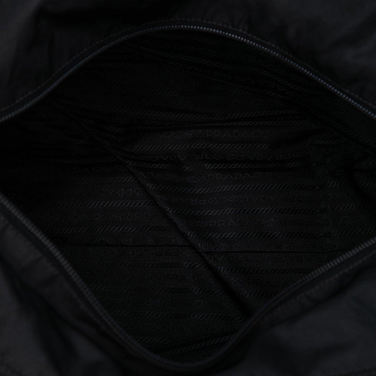 Prada Tessuto Canapa Logo Satchel Zwart