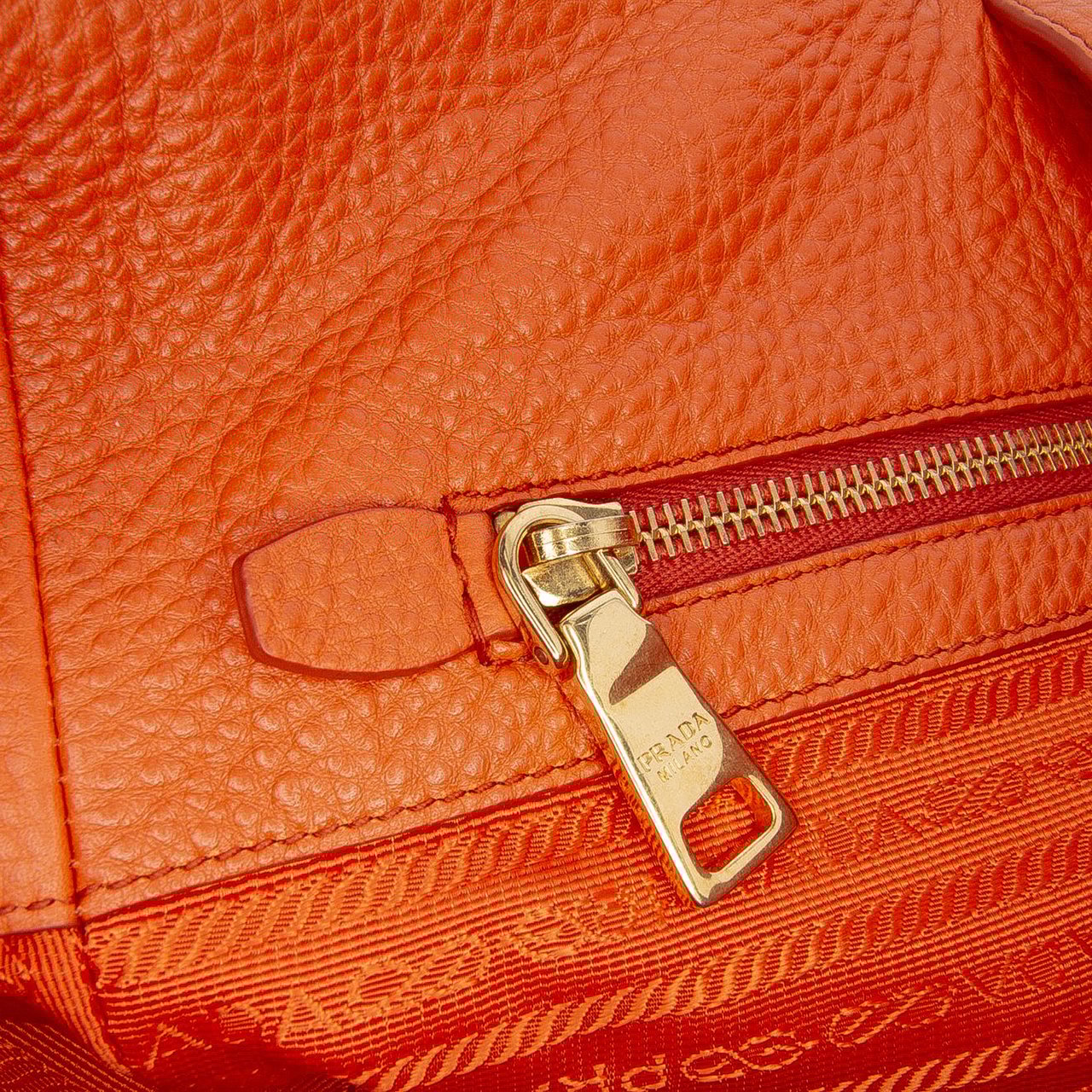 Prada Vitello Daino Open Convertible Tote Oranje