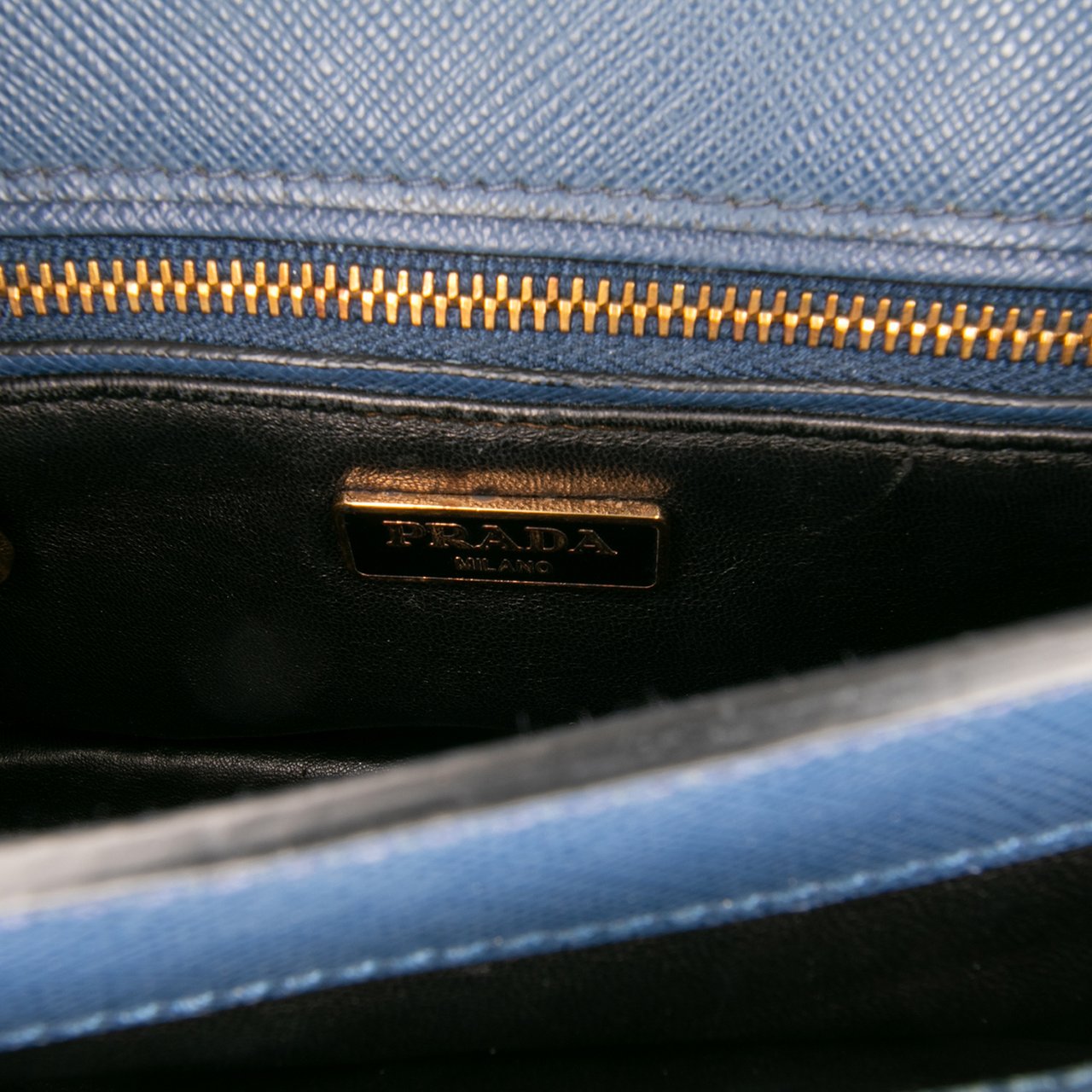 Prada Bicolor Saffiano Sound Lock Satchel Blauw