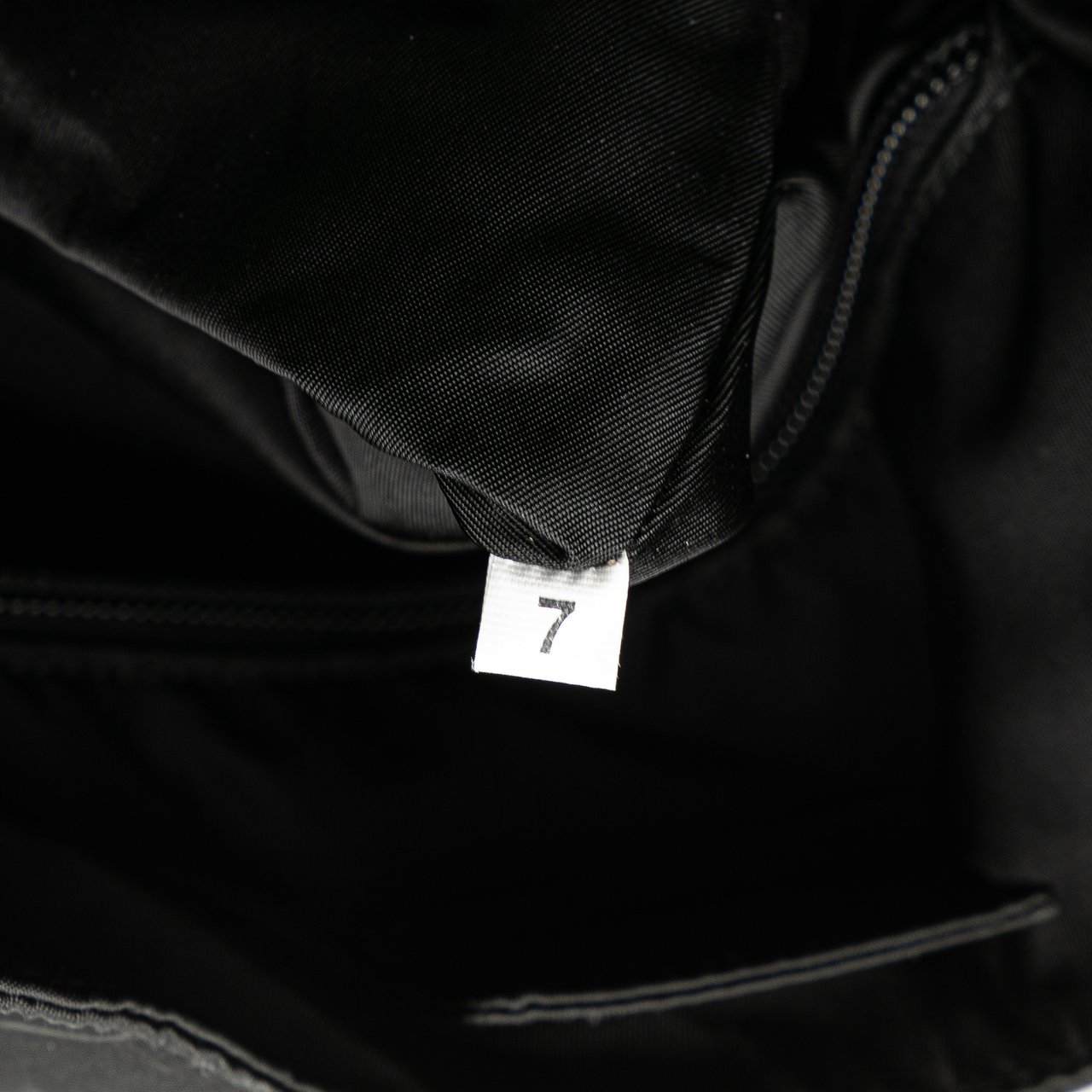 Prada Tessuto Tote Zwart