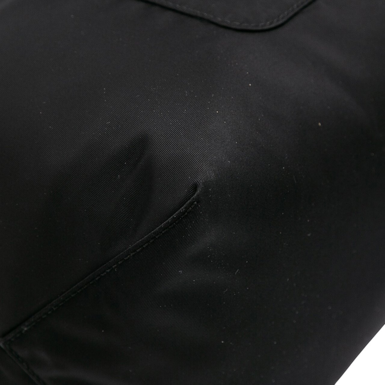 Prada Medium Saffiano Trimmed Re Nylon Re Edition 1978 Tote Zwart