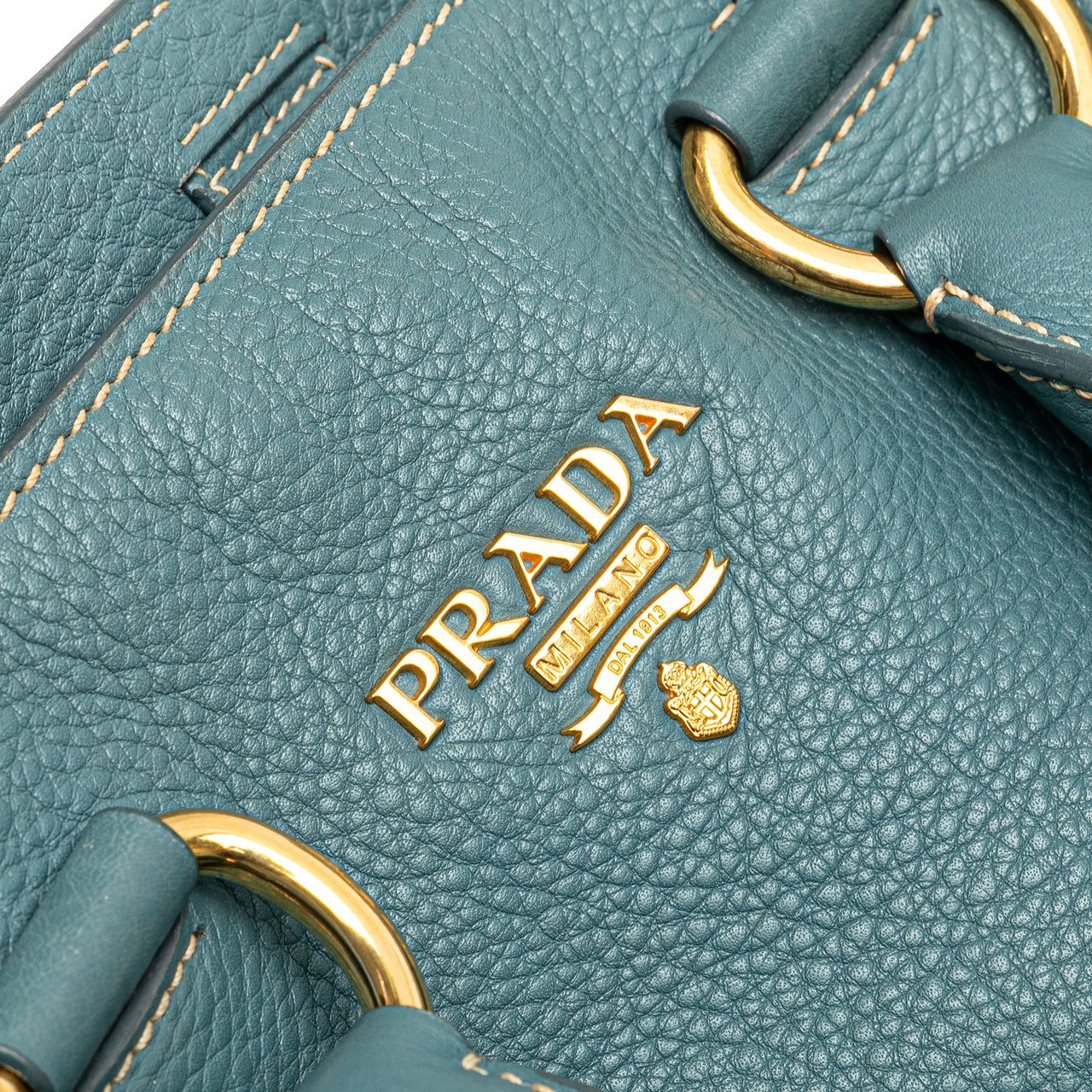 Prada Vitello Daino Open Convertible Tote Blauw