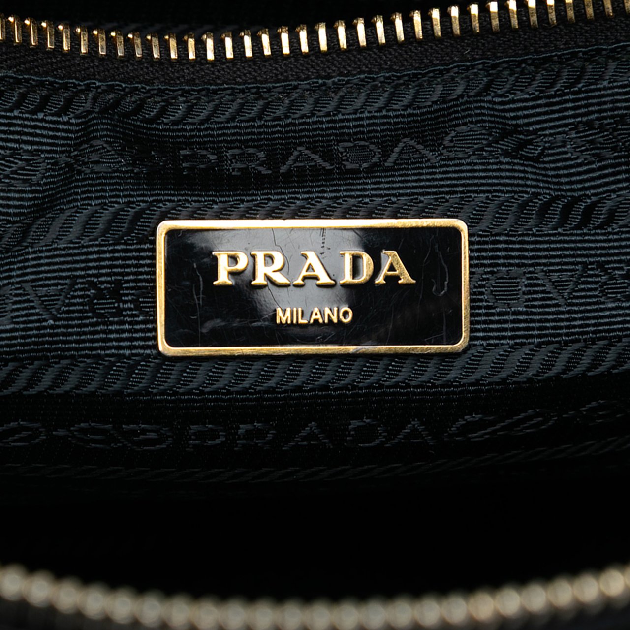 Prada Saffiano Trimmed Tessuto Robot Convertible Tote Zwart