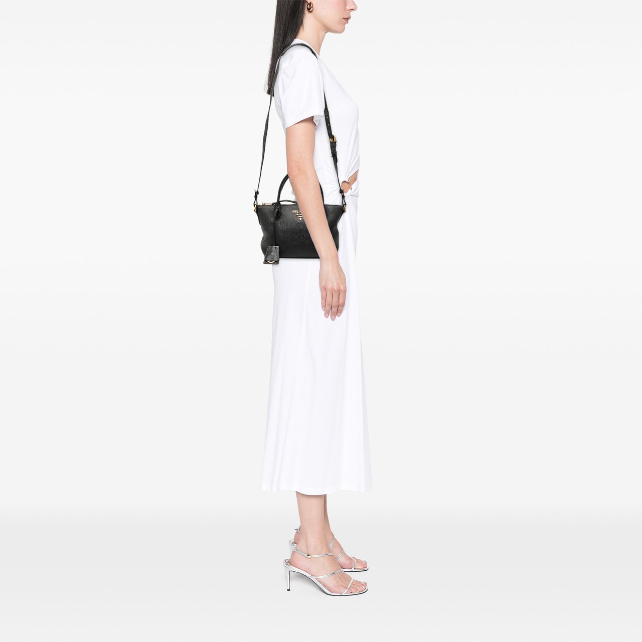 Prada Vitello Daino Zip Top Satchel Zwart