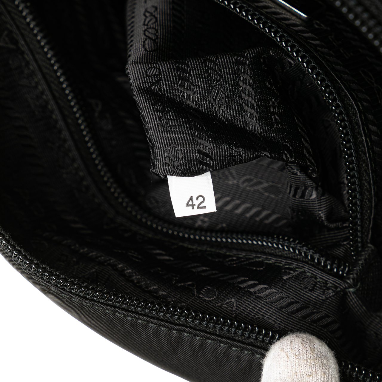 Prada Tessuto Clutch Zwart
