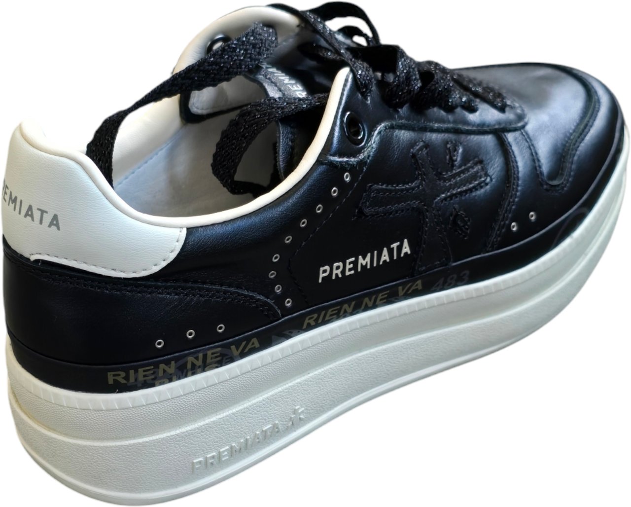 Premiata Sneakers cuir noir rivets semelle écru Micole Premiata Femme M7041 baskets Zwart