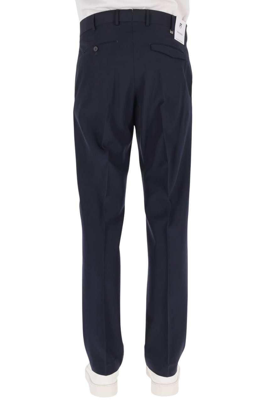 PT Torino Straight Fit Fresco Lana Trousers with Tailored Silhouette Zwart