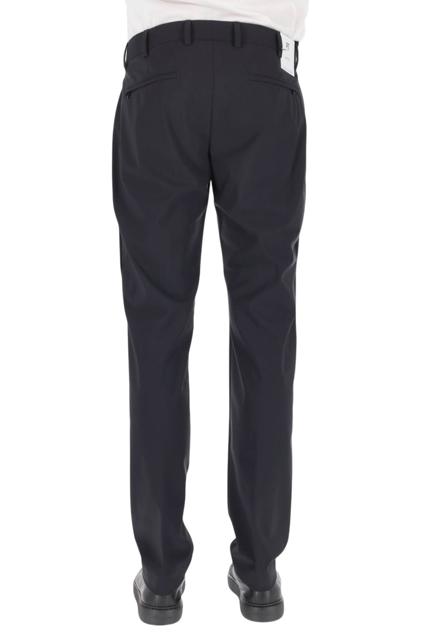 PT Torino Slim-Fit Minimalist Trousers with Epsilon Fit Design Zwart