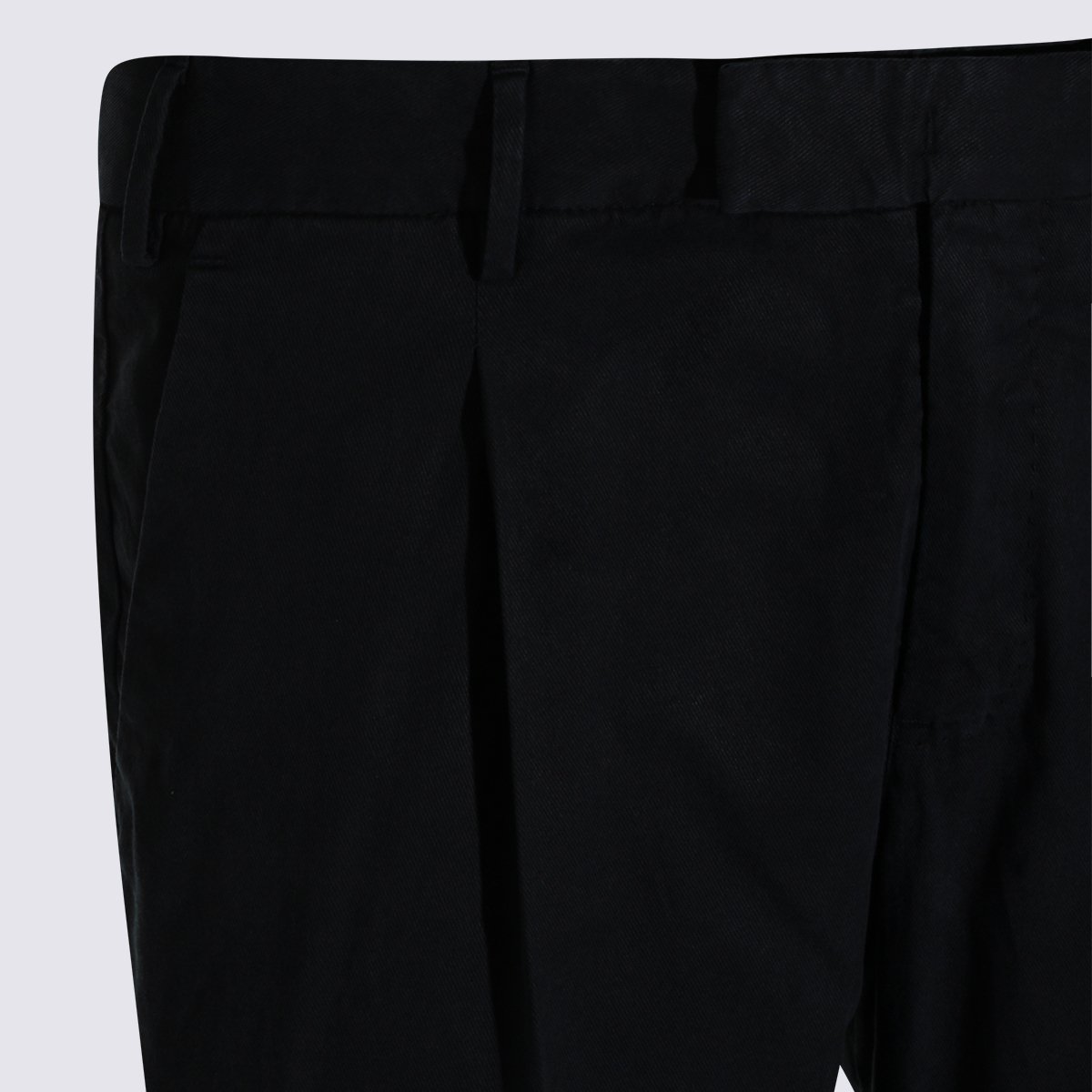 PT Torino Tailored Black Trousers With Subtle Pleats And Refined Finish Zwart