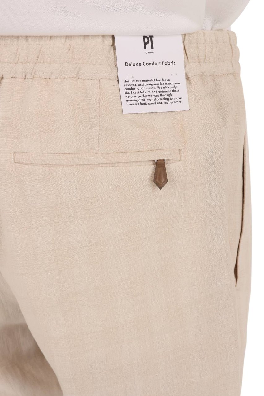 PT Torino Linen-Silk Blend Slim Fit Jogger with Elegant Detailing Neutraal