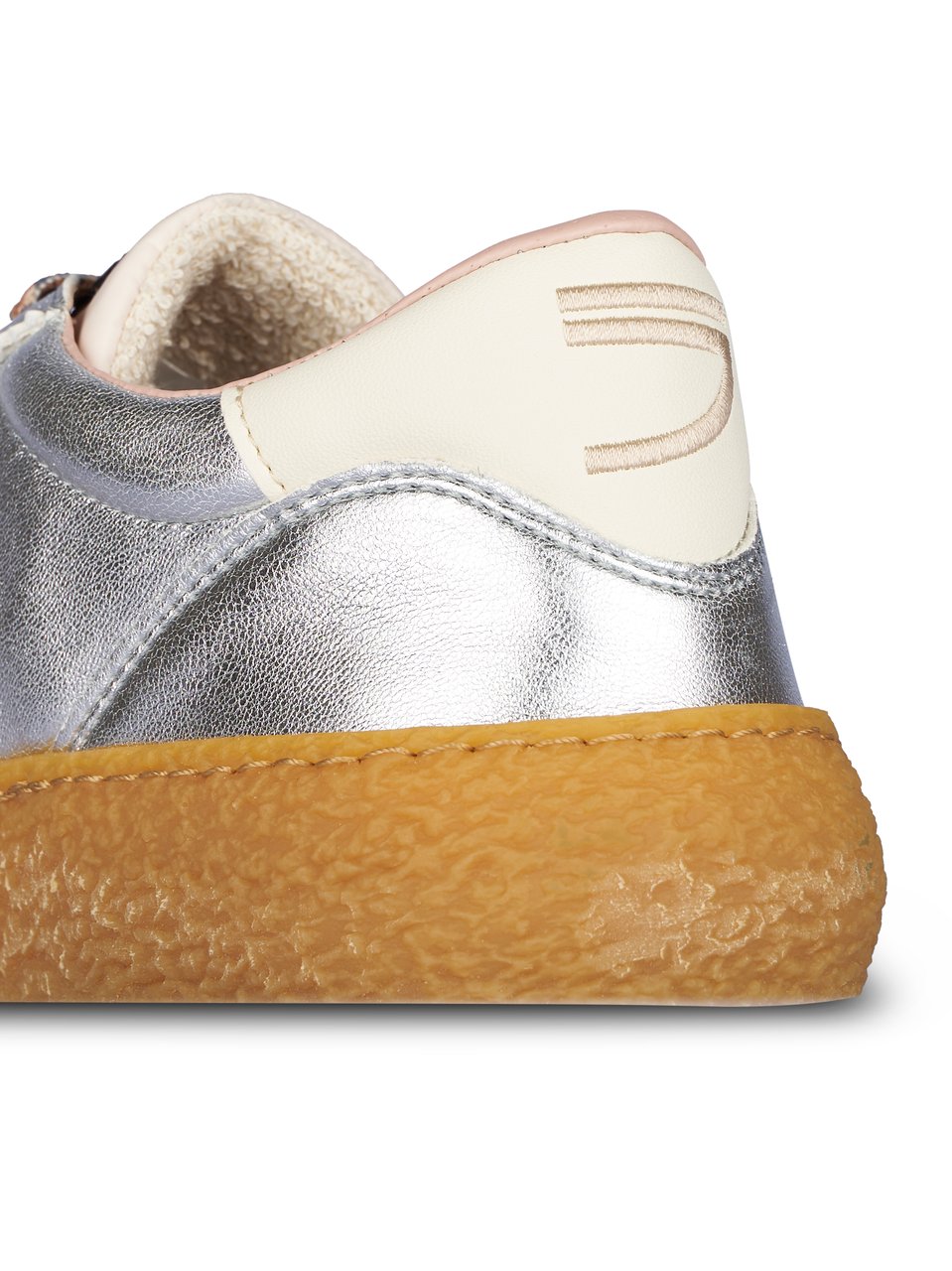 Puraai Vintage-Inspired Sneakers with Metallic Silver Upper Bruin