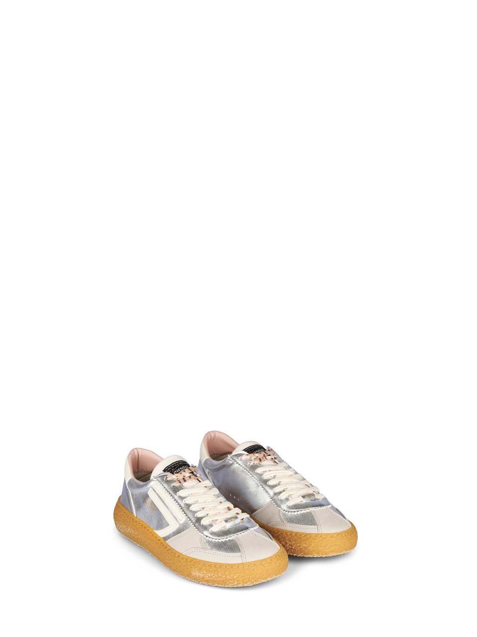 Puraai Vintage-Inspired Sneakers with Metallic Silver Upper Bruin