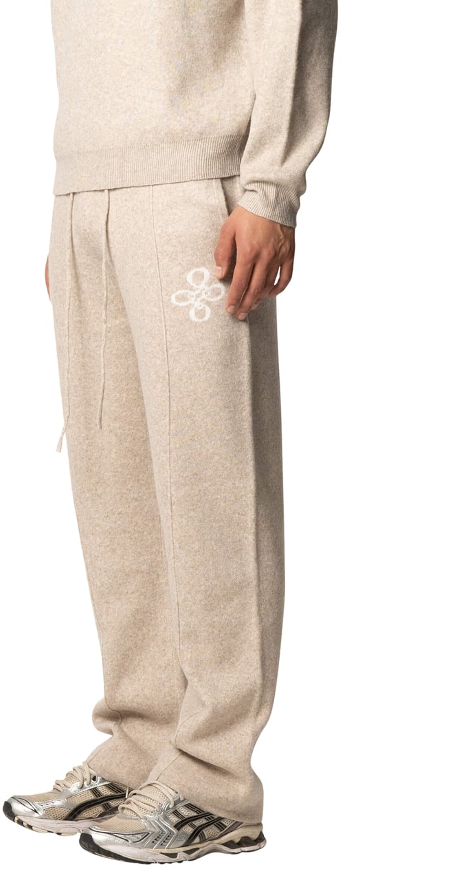 Quotrell Insignia Knitted Pants | Greige Melee Beige