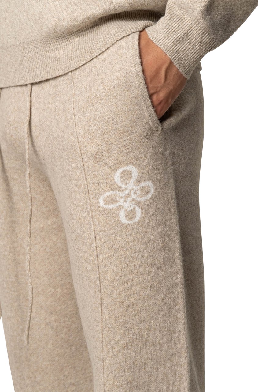 Quotrell Insignia Knitted Pants | Greige Melee Beige