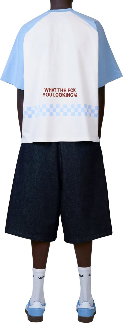 Quotrell Emilio Boxy Tee | White/light Blue Zwart