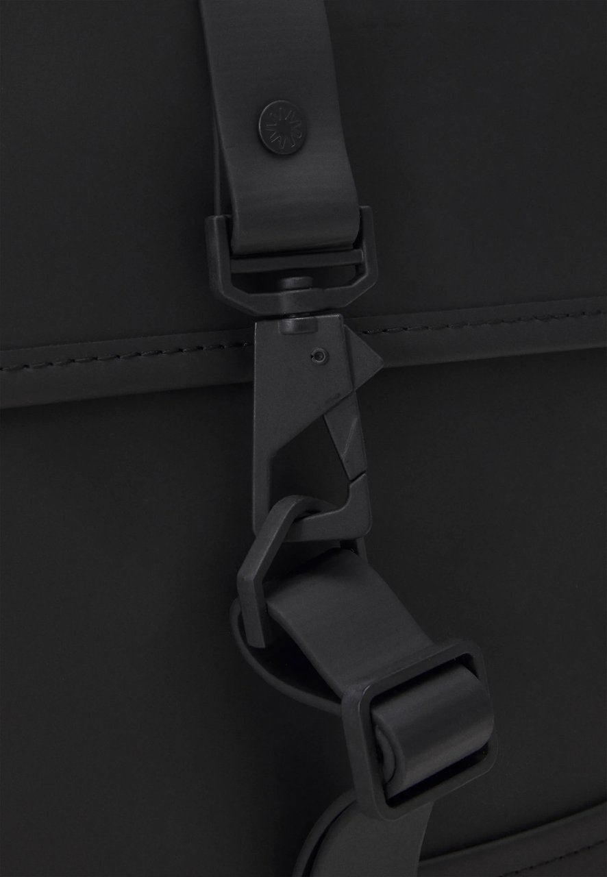 Rains Bags Black Zwart