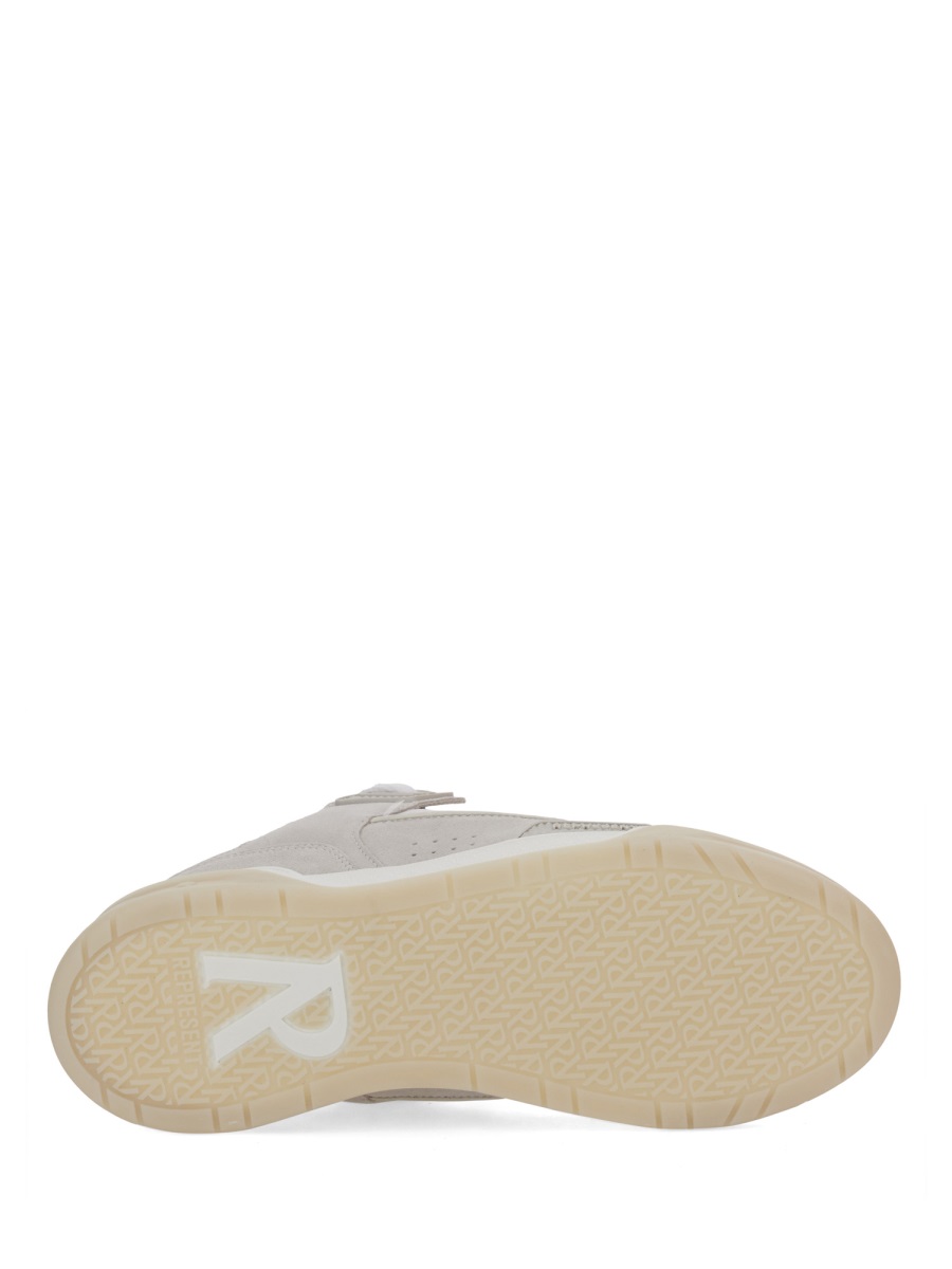 Represent "STUDIO" SNEAKER Wit