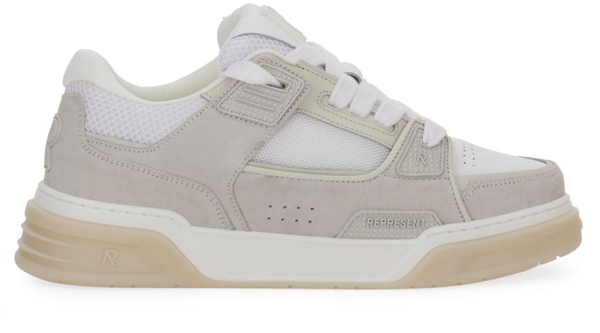 Represent "STUDIO" SNEAKER Wit