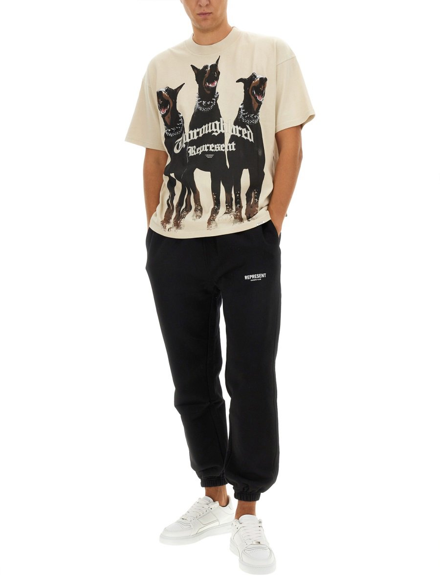 Represent "THOROUGHBRED" T-SHIRT Wit