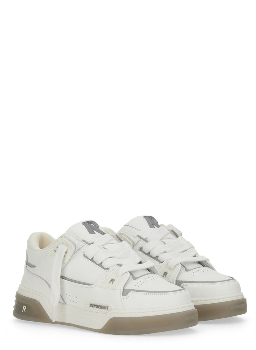 Represent "STUDIO" SNEAKER Wit