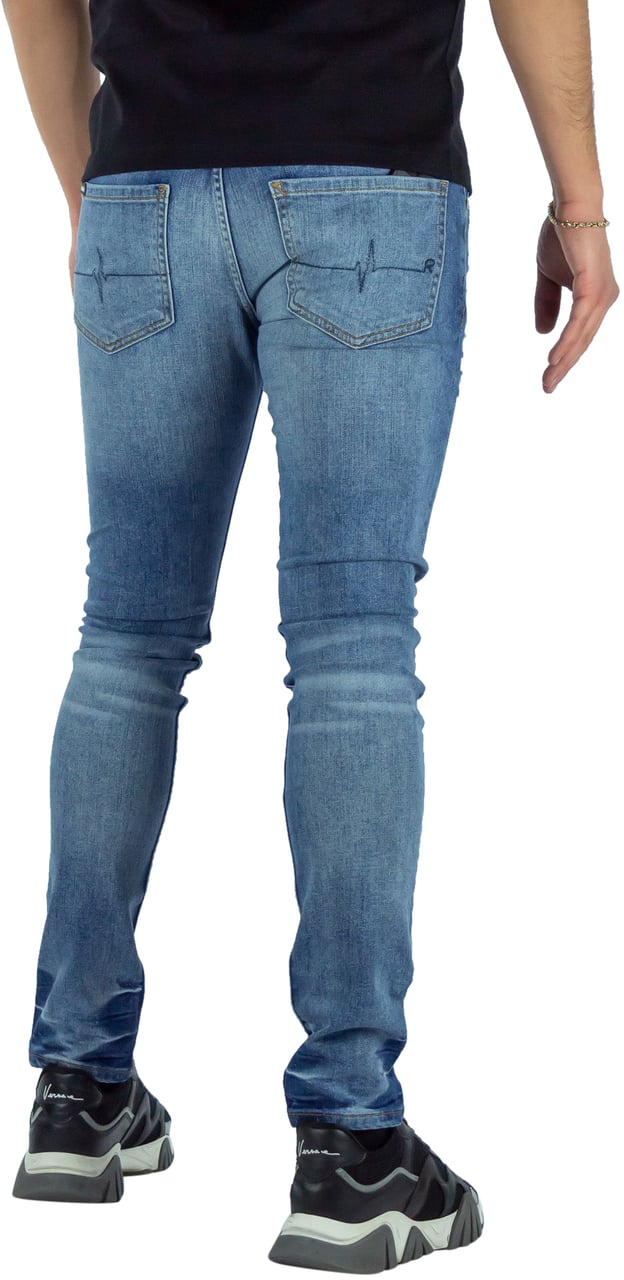 Richesse HENRI BLUE JEANS Divers