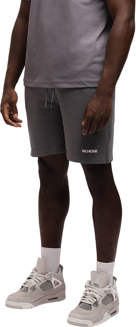 Richesse LOGO SHORT GRIJS Grijs