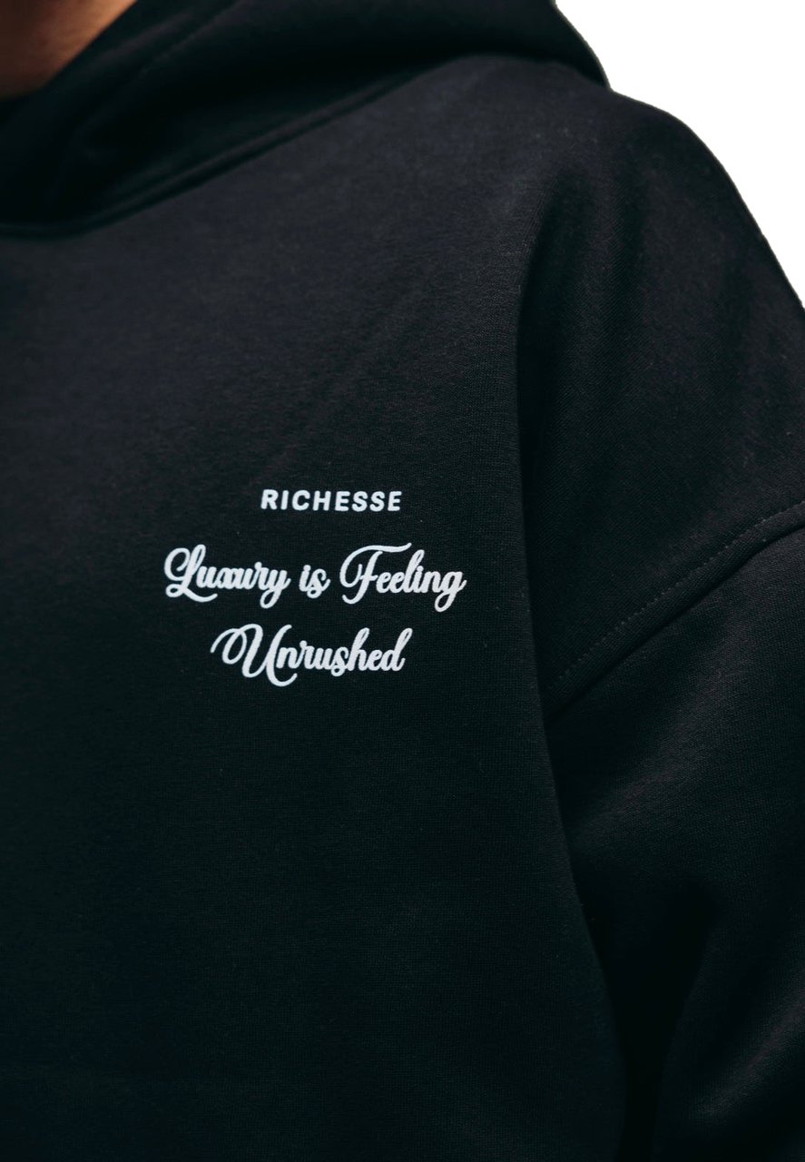 Richesse UNRUSHED HOODIE BLACK Zwart