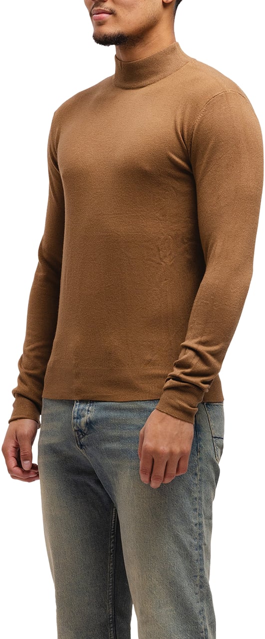 Richesse Knitted Turtleneck Brown Bruin