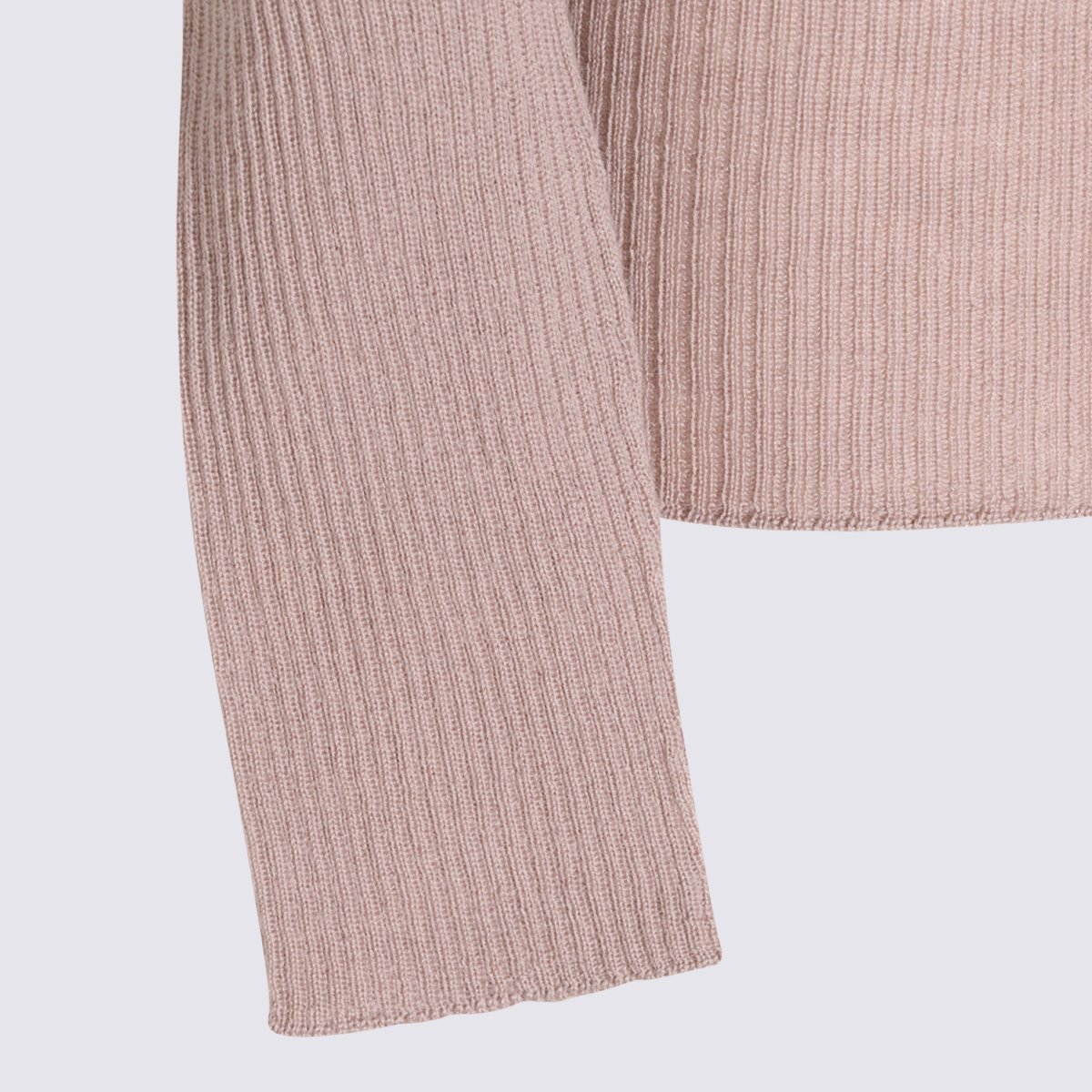 Rick Owens Fitted Silhouette Sweater With Turtleneck And Ribbed Texture Roze