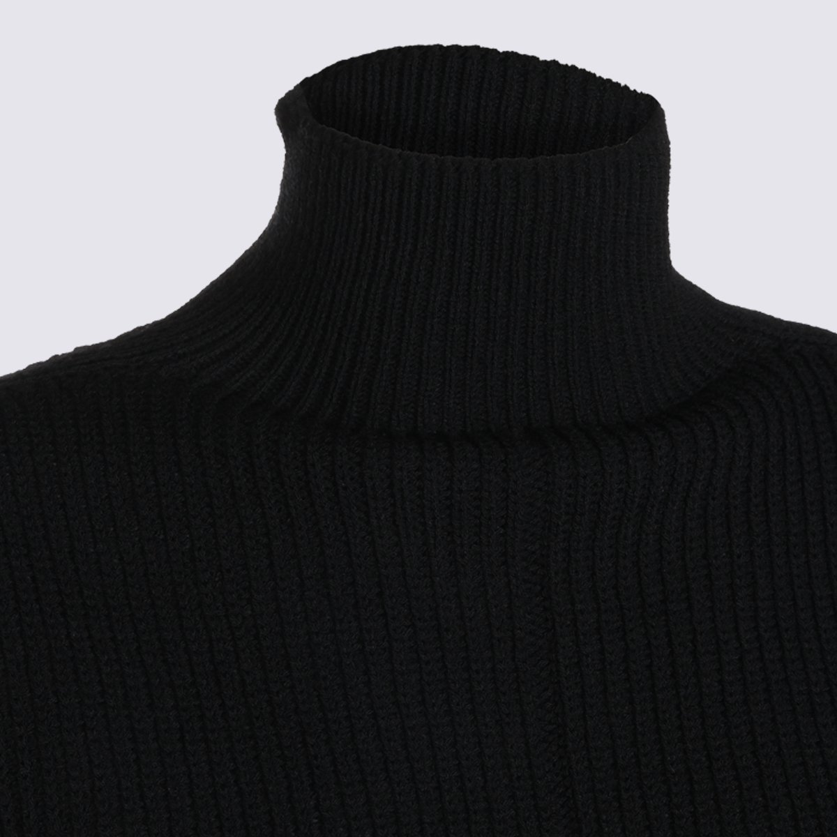 Rick Owens Cropped Black Sweater With High Turtleneck And Ribbed Texture Zwart