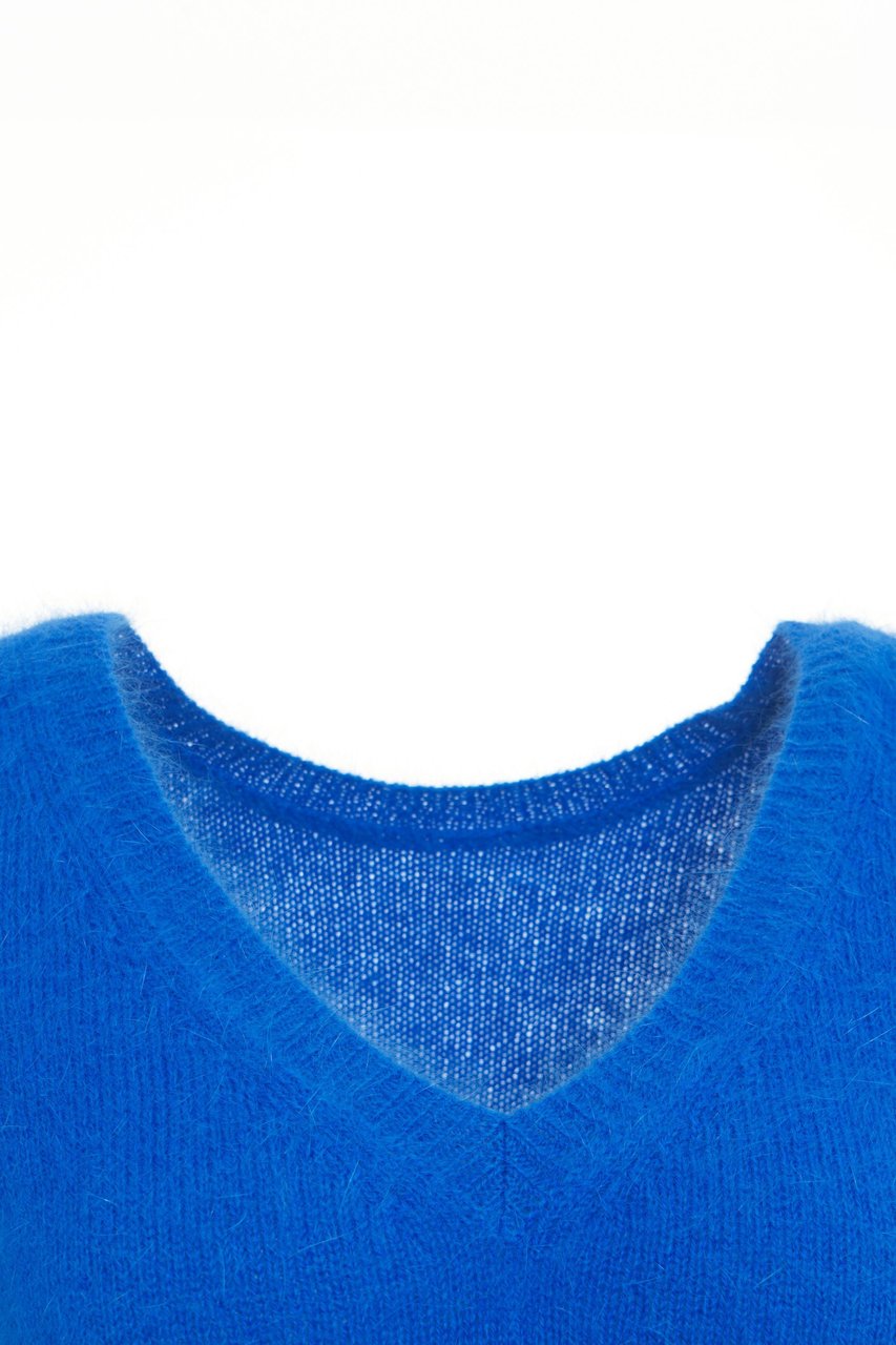 Roberto Collina Knitted Sweater with V-Neck Blauw