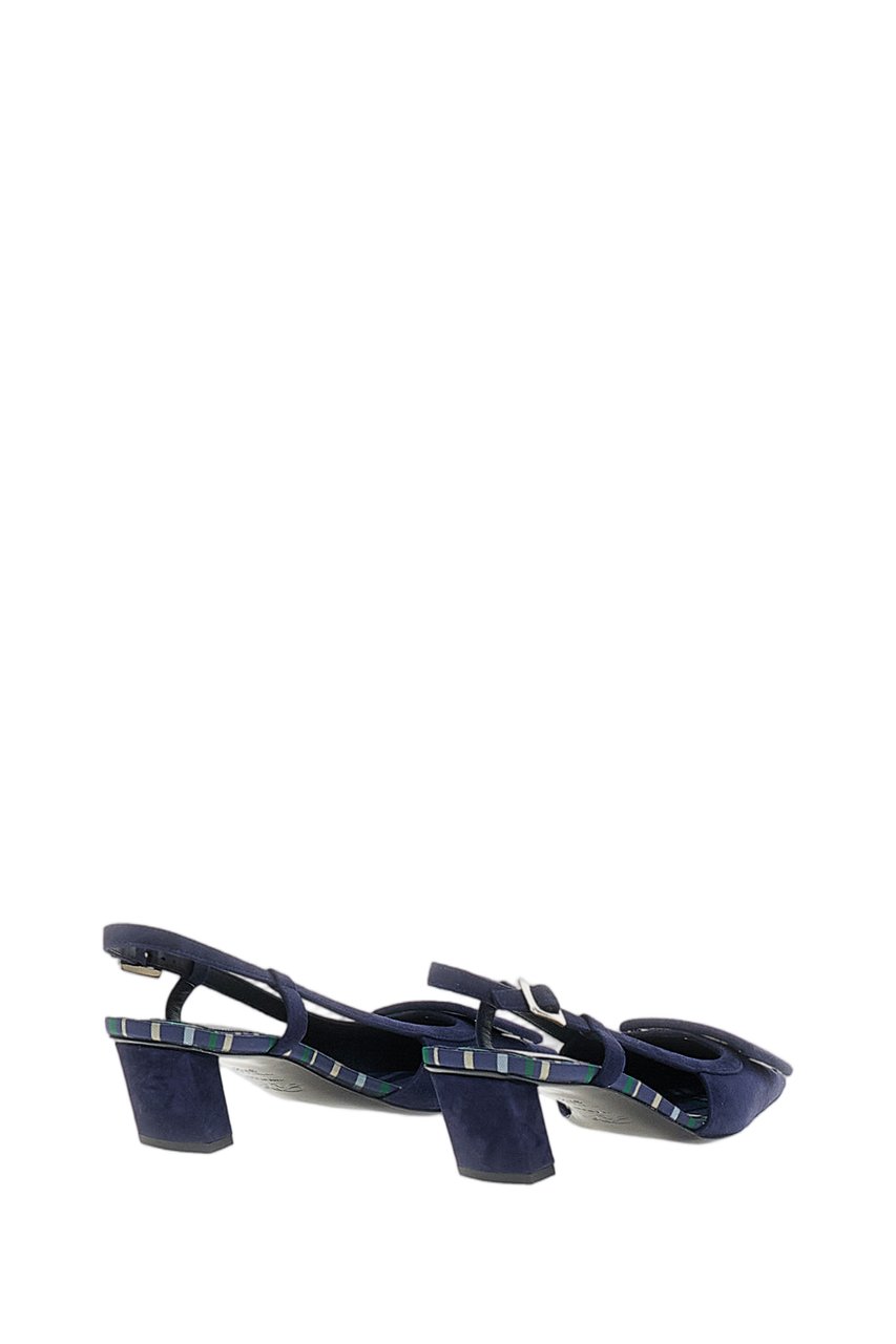 Roger Vivier Pointed Toe Slingback Shoes with Decorative Buckle Blauw