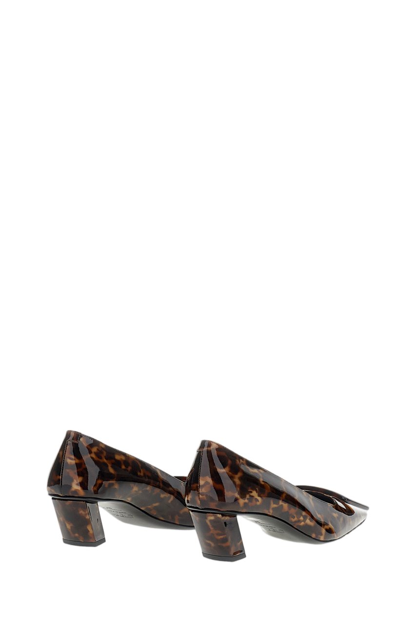Roger Vivier Glossy Tortoiseshell Pattern Pumps with Pointed Toe and Low Block Heel Bruin