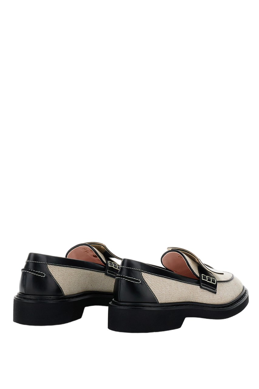 Roger Vivier Beige Woven Flats with Bold Black Buckle Detail Neutraal