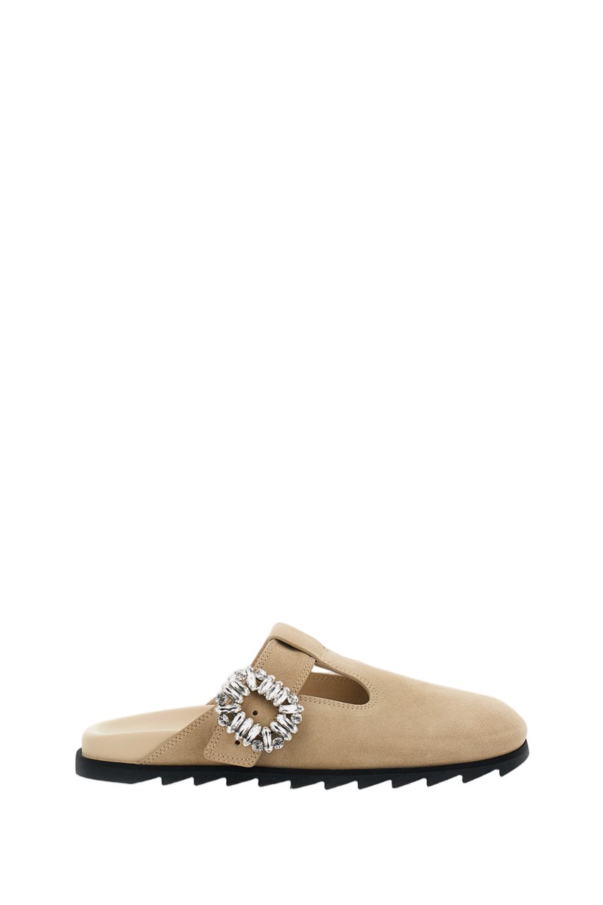 Roger Vivier Pointed Toe Slip-On Sandals with Ornate Silver Buckle Neutraal