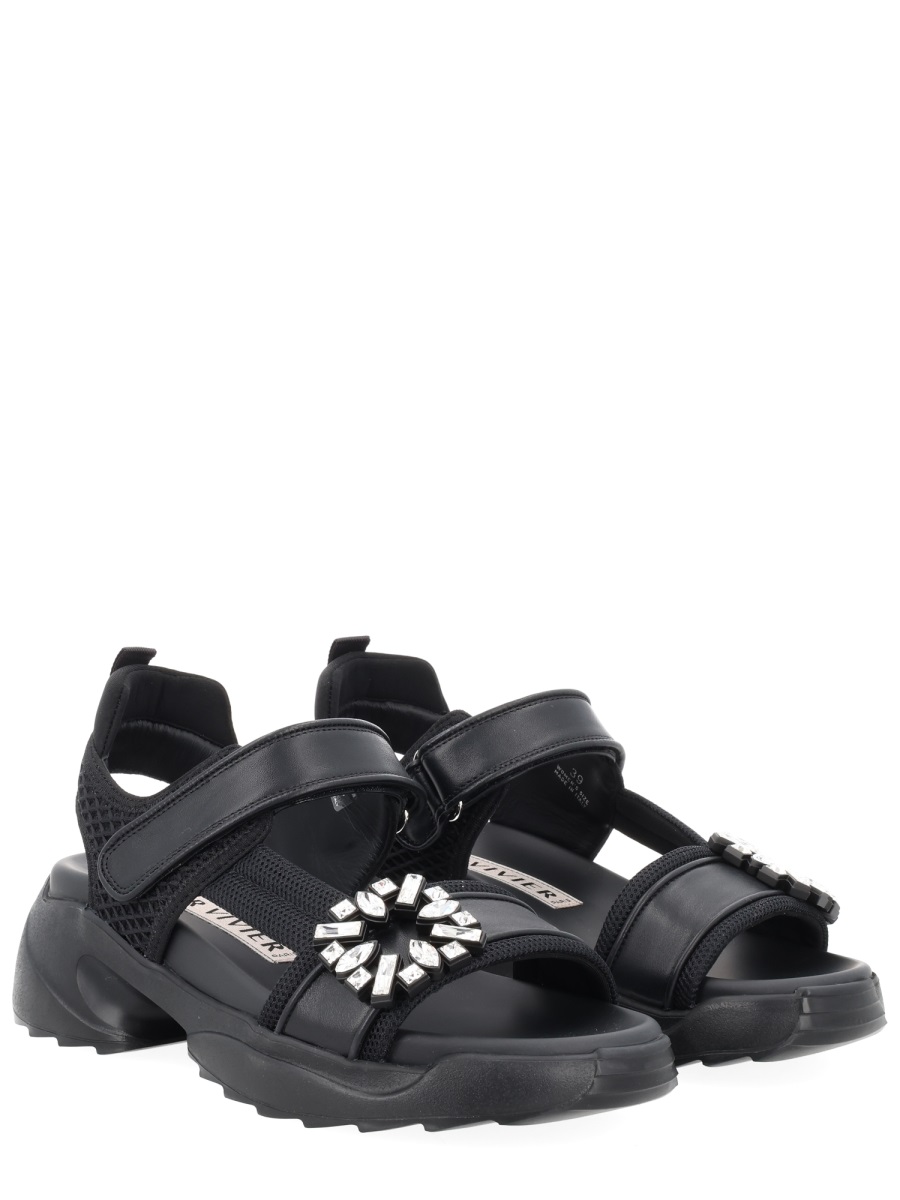 Roger Vivier Viv On The Run Crystal Straps Sandals Zwart