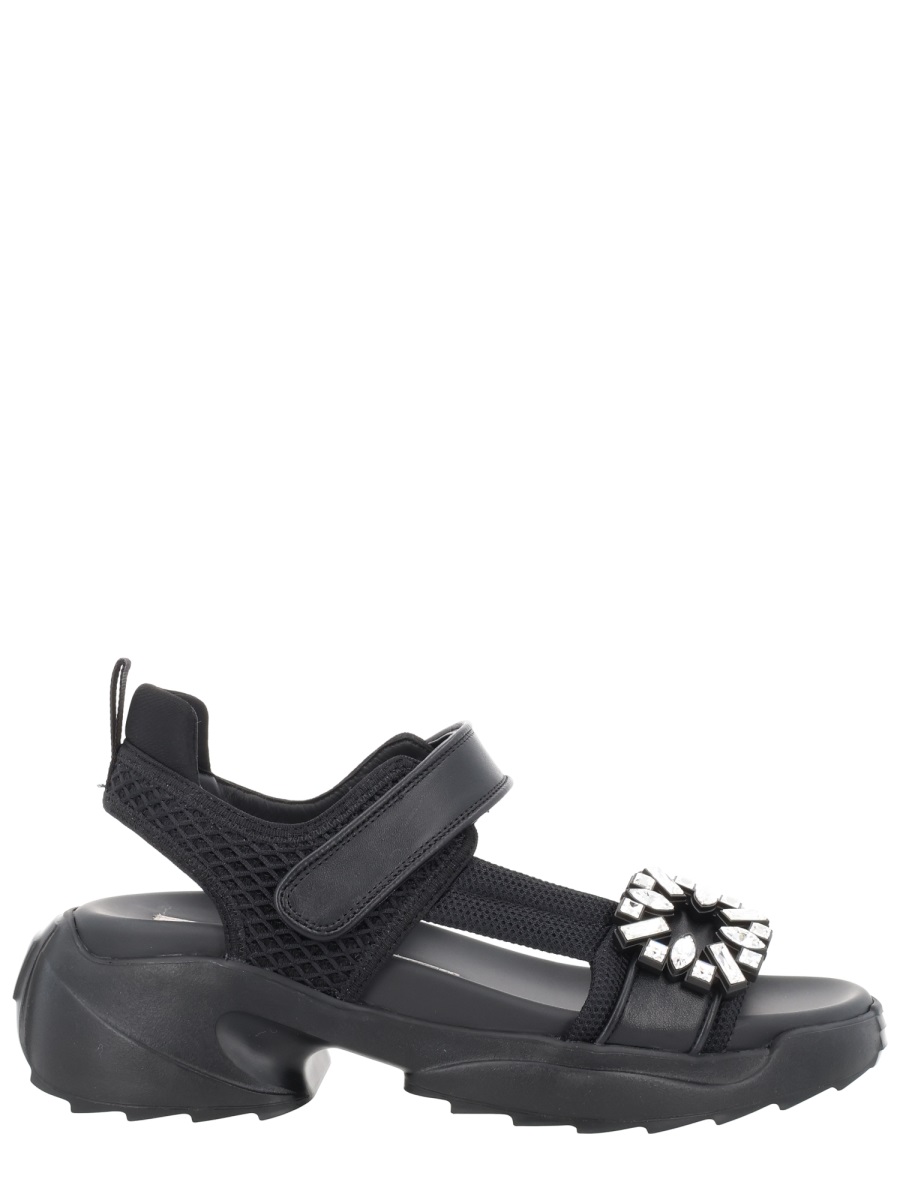 Roger Vivier Viv On The Run Crystal Straps Sandals Zwart