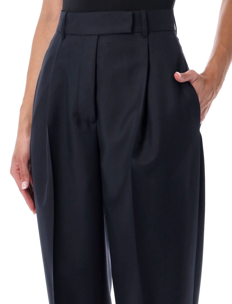 Rohe Daria Pleated Wool-Mohair Tapered Pants Zwart